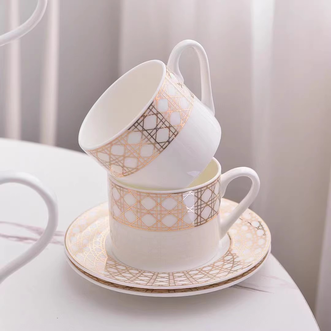 Export European Style Light Lu - Coffee Tea Love 评论和价格